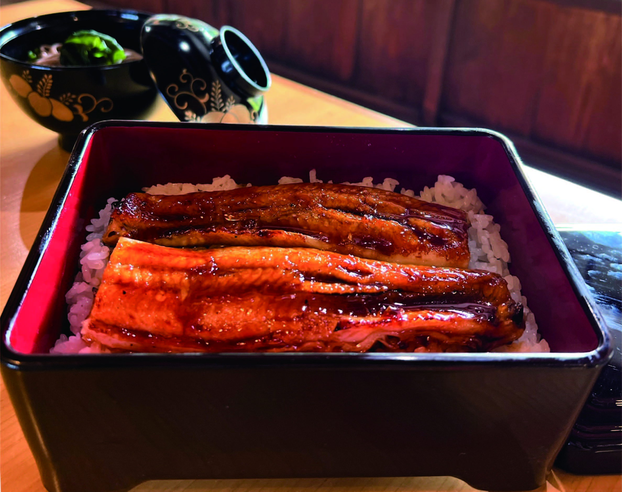 ひよけ家風　特選鰻重　「櫂 ～ kai ～」